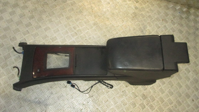 фото Cadillac SRX Подлокотник 2003-2009 от нашего магазина