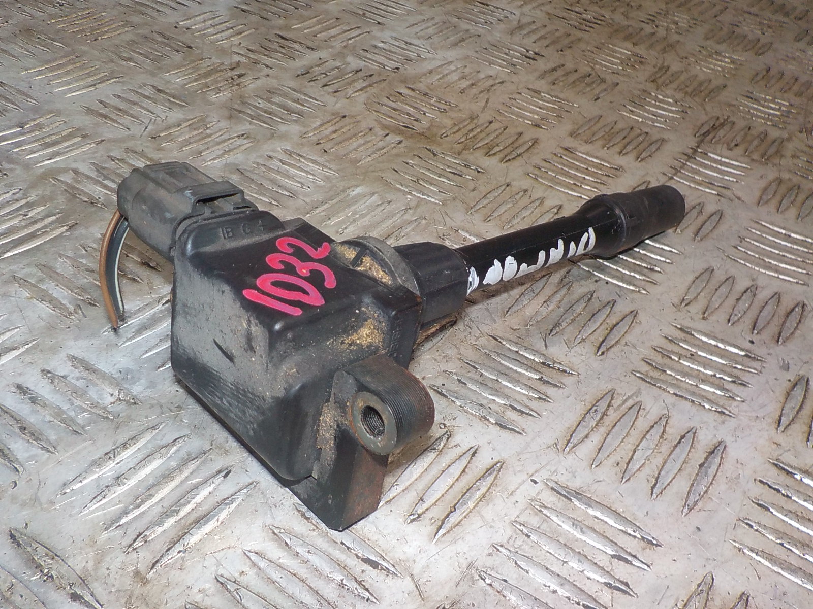 фото Mitsubishi Diamante Катушка зажигания 1995-2004 от нашего магазина