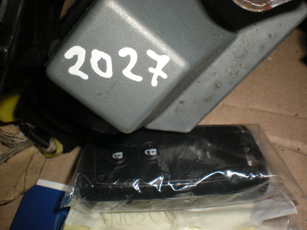 фото Suzuki Swift Замок зажигания МКПП 2004-2010 от нашего магазина