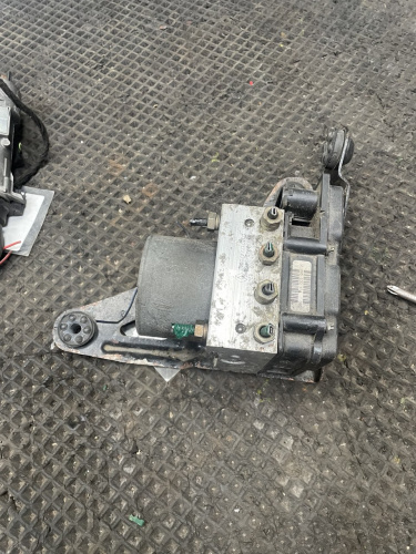 фото Renault Megane 2 Блок ABS (насос) 2002-2009