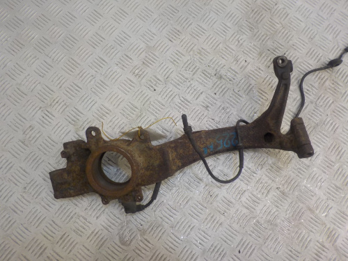 фото VW Passat B5 Кулак поворотный передний правый 1996-2005
