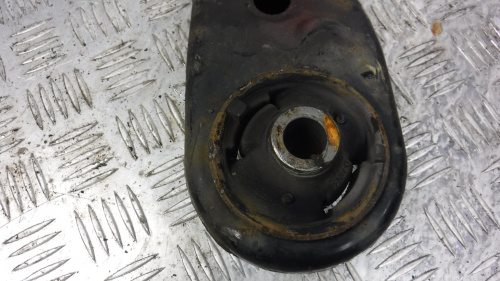 фото Toyota Auris E15 Рычаг передний левый 2006-2012