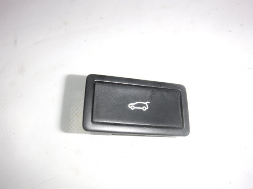 фото VW Volkswagen Touareg Кнопка открывания багажника 2010-2018