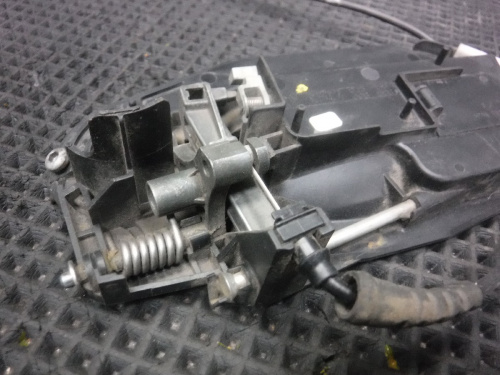 фото BMW 6 E63 Кронштейн ручки 2004-2009