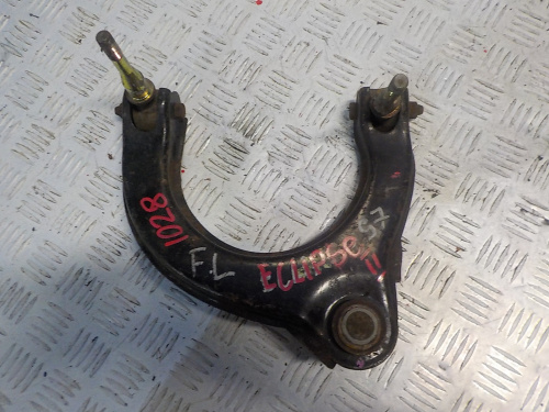 фото Mitsubishi Eclipse 2 Рычаг передний верхний правый 1995-1999
