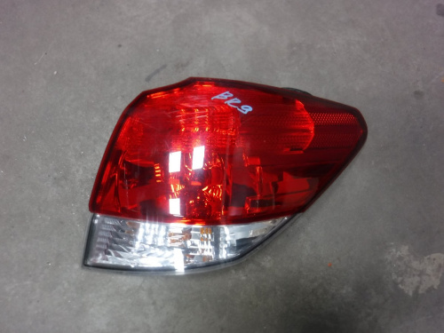 фото Subaru Legacy Outback B14 Фонарь задний наружный правый 2009-2015