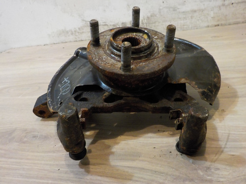 фото Mitsubishi Colt Кулак поворотный передний левый 2003-2012
