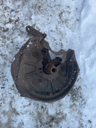 фото VW Touran Кулак поворотный задний левый 2003-2010