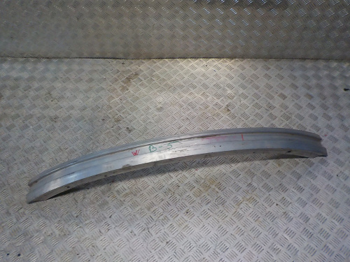 фото VW Passat B5 Усилитель переднего бампера 1996-2005