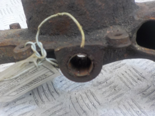 фото VW Passat B5 Кулак поворотный передний правый 1996-2005